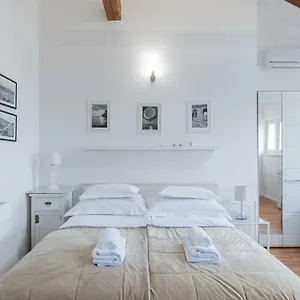 Apartman The Charm, Split