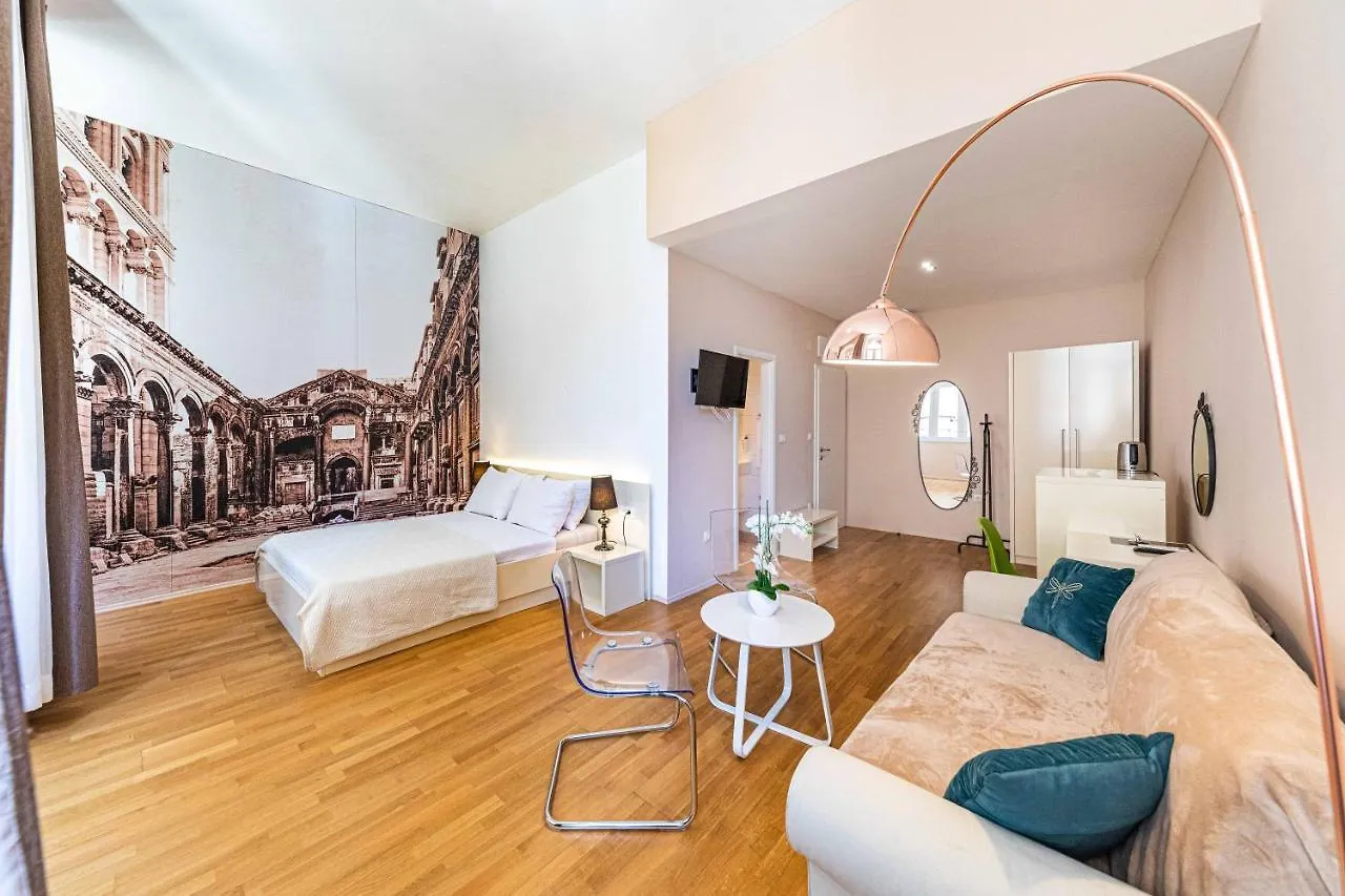 Pjaca City Rooms Split