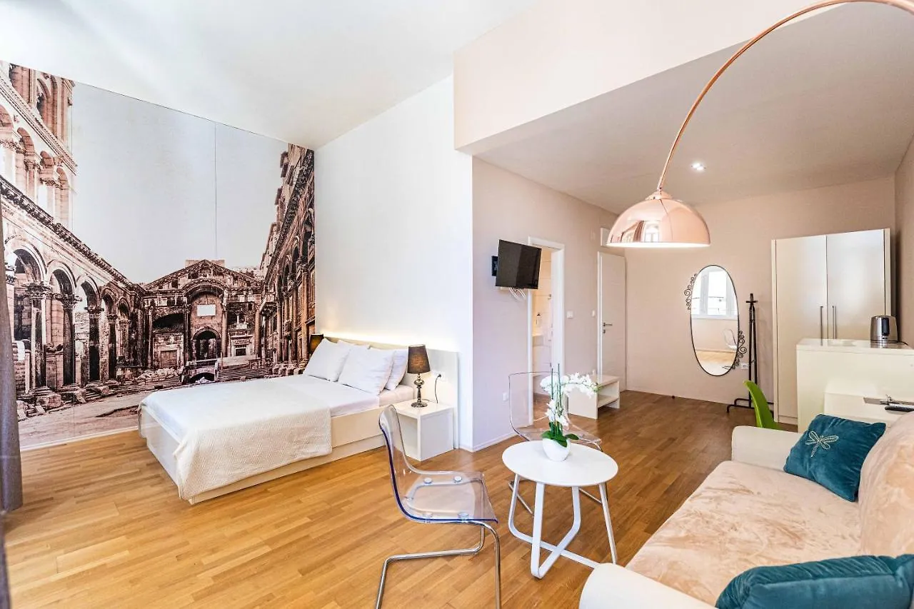 Pjaca City Rooms Split
