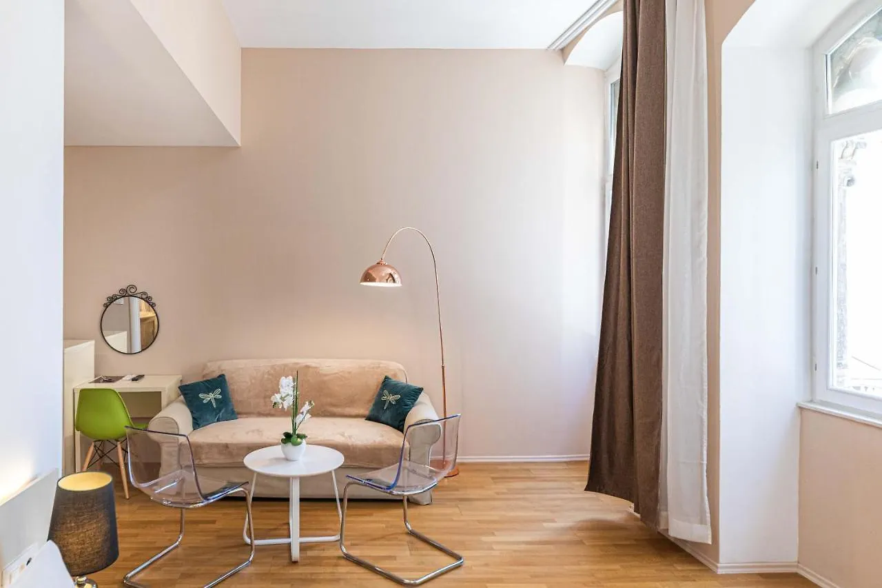 Pjaca City Rooms Split 4*,