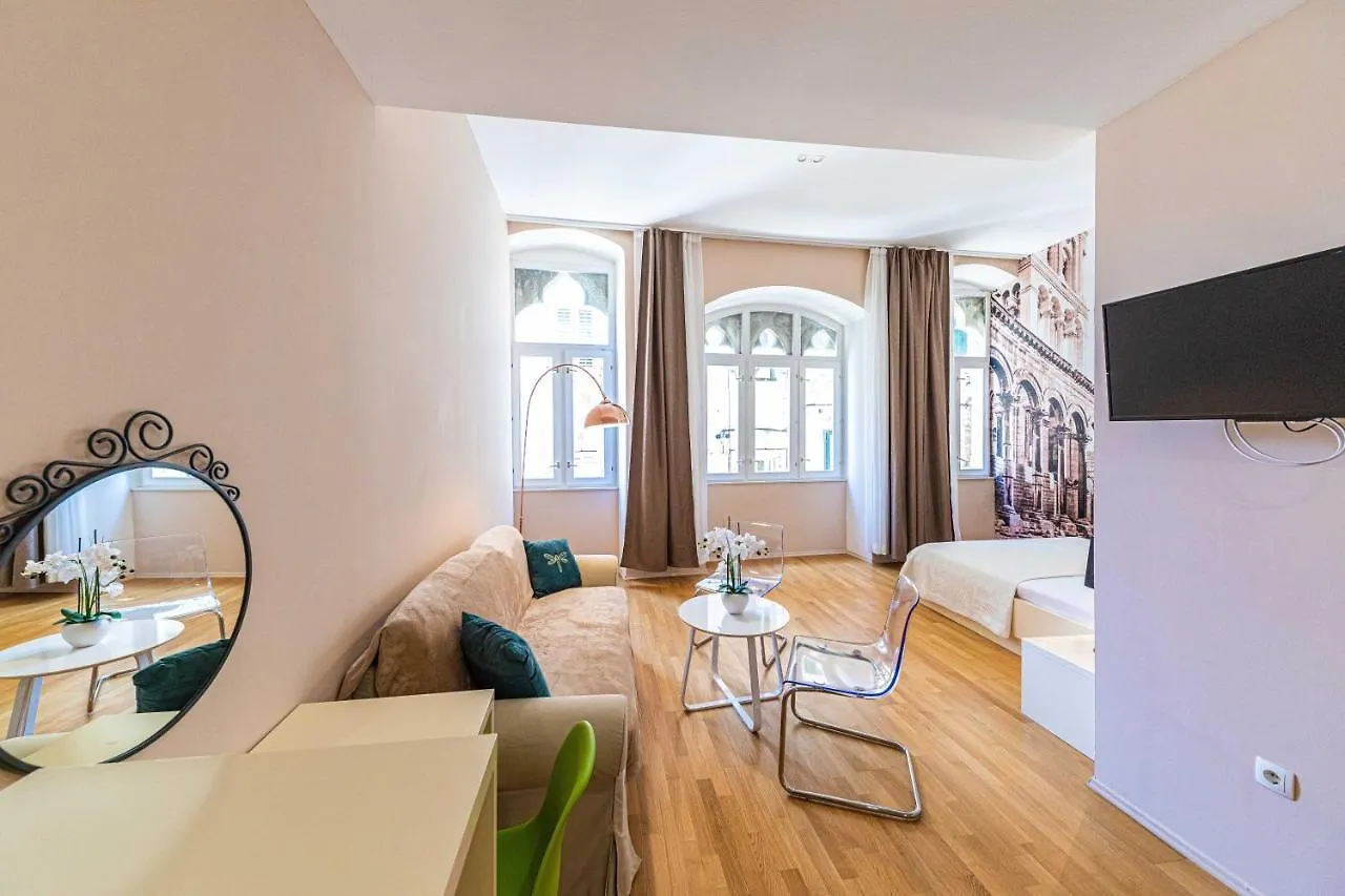Guest house Pjaca City Rooms Split